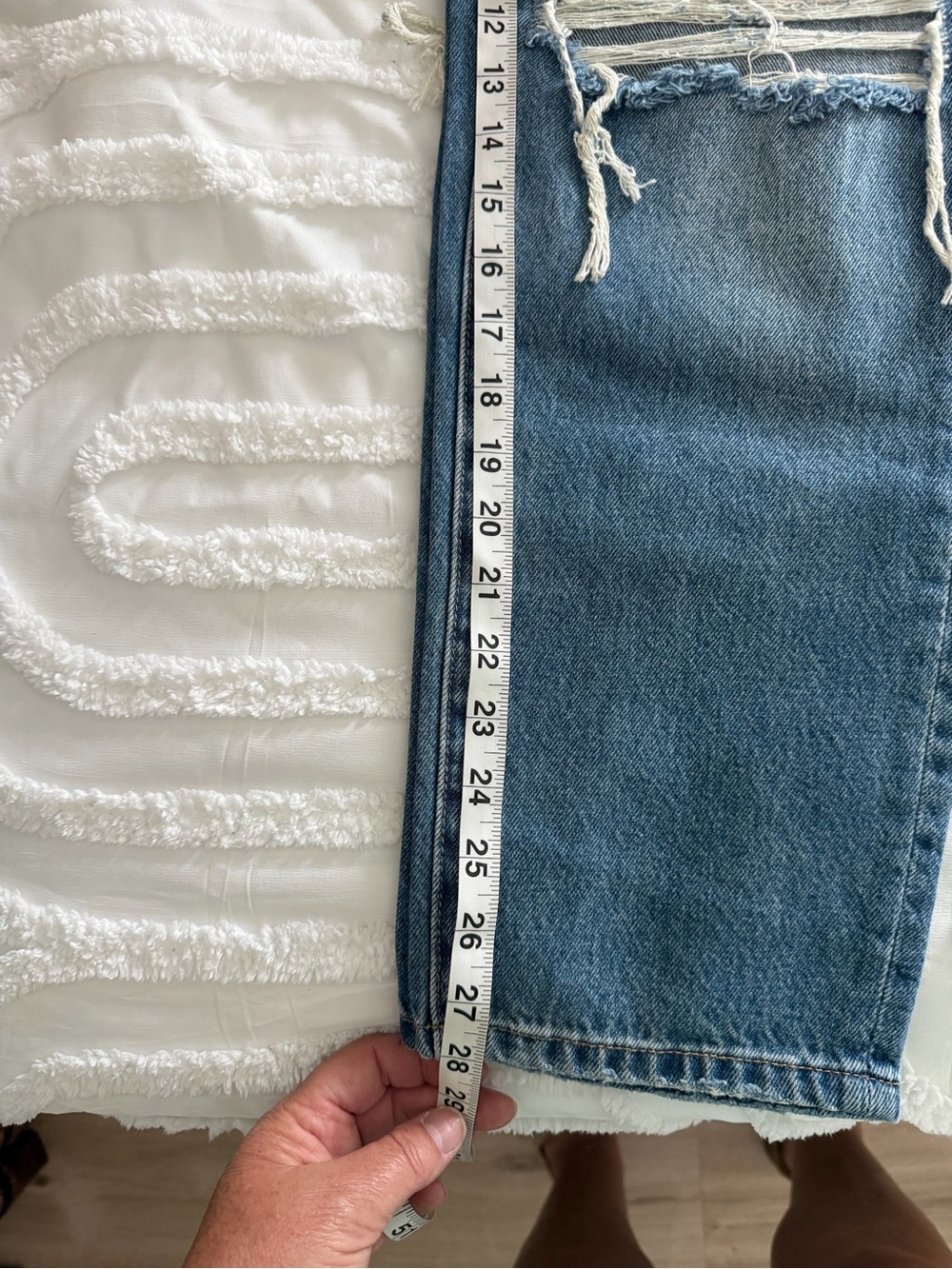 Blank NYC Madison Crop Distressed Button-Fly Blue Jeans NEW - Picture 12 of 13